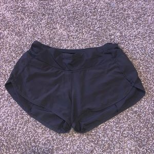 Lululemon Speed Up Short Low Rise 2.5”